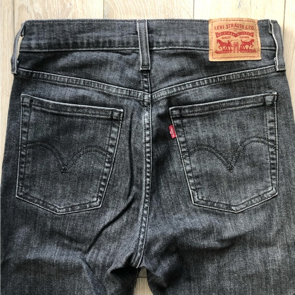 Levi’s Wedgie Skinny Raw Hem Cropped Jeans Size 28 - Picture 11 of 14